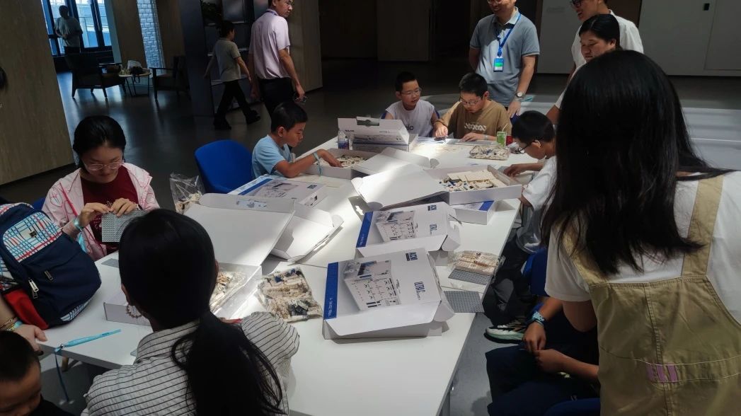 ���ξ���(�й�)�������޹�˾����